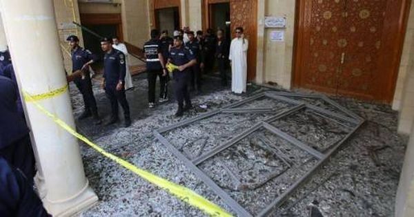 أجهزة الأمن تحقق مع مشتبه بهم بعد الهجوم الانتحاري في الكويت