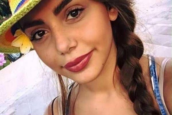 شمس الملا تثير الجدل في حوض الإستحمام!