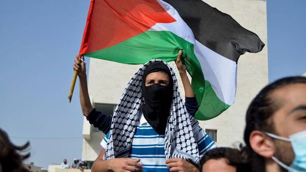 سلطات الاحتلال تمدّد توقيف معتقلين أردنيين تسلّلا إليها عبر الحدود الأردنية الفلسطينية