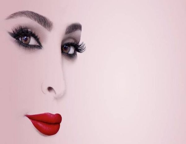هل تجدد روتانا عقدها مع اليسا؟