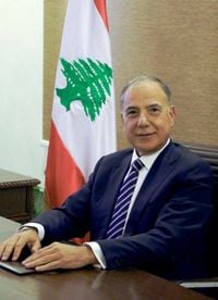 دبوسي يستقبل نقيب صيادلة العراق