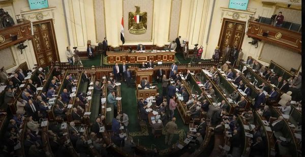 جلسة طارئة للبرلمان المصري بدعوة من السيسي