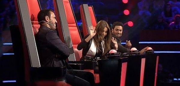 نانسي عجرم تبكي على الهواء وتنسحب من the voice kids لهذا السبب!.. شاهد