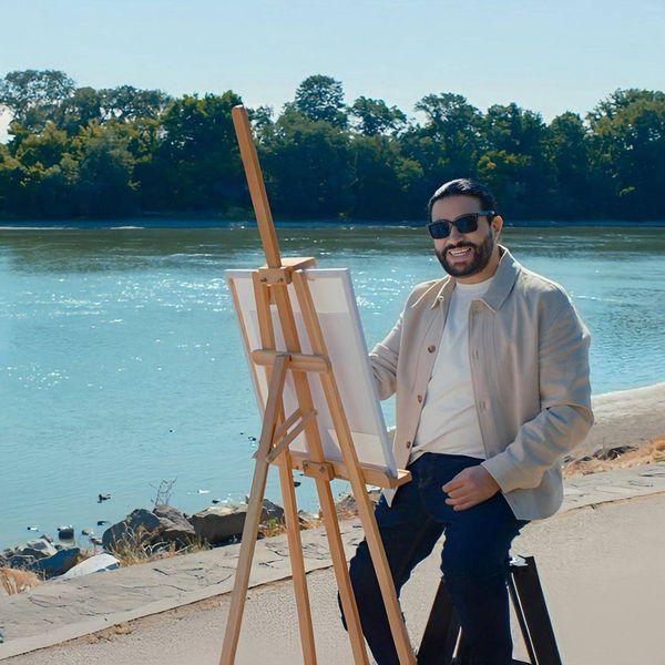 تفاؤل وإيجابية مع أحدث أعمال حسام البجيرمي 