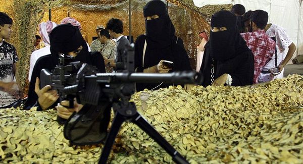 بعد تمكين المرأة بلا ولي في المملكة...سعوديات يطالبن بأشياء أخرى