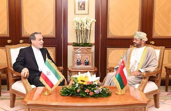البوسعيدي في طهران غداً.. هرمز محور المحادثات