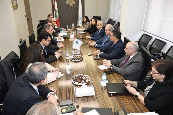 جولتا محادثات في وزارة المال مع صندوق النقد