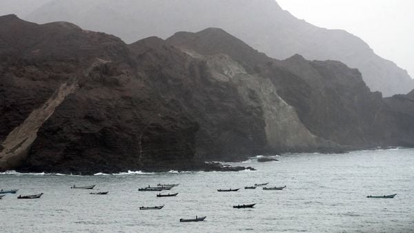 حالة تأهب قصوى في مضيق باب المندب تحسباً لتوسع الحرب
