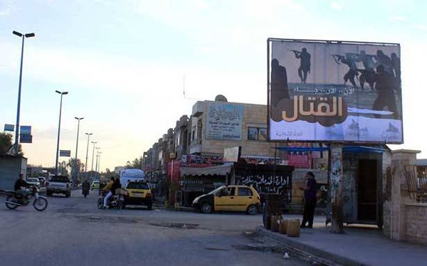 تحذيرات ايرانية لاسرائيل من انتهاك الاجواء السورية