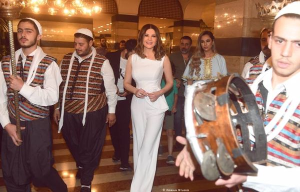 بالصور- منى أبو حمزة في سوريا.. والسبب؟!