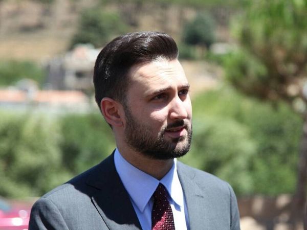 تيمور جنبلاط: نعد بتأمين فرص عمل للنساء