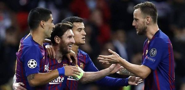 صفقة غير متوقعة.. برشلونة يلهث وراء "جلاده"