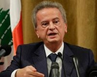 سلامة يكشف بالأرقام كيف صرفت "أموال المركزي"