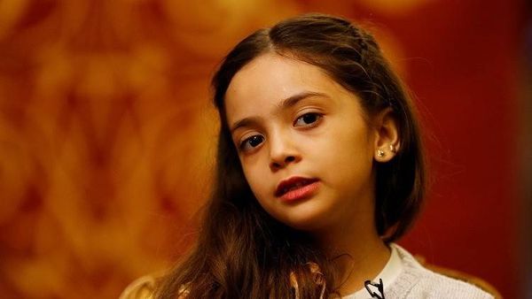 "مغردة" حلب الصغيرة توجه رسالة لترامب