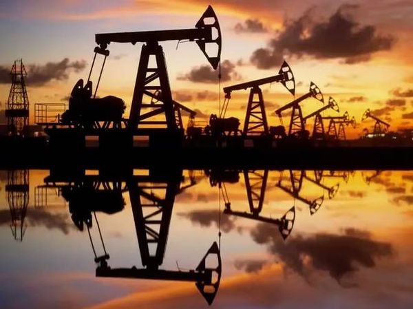 النفط يتراجع تحت تأثير اتفاق أميركي - فنزويلي