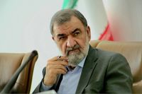 رضائي: القرارات الأميركية الحقيقية  تُتخذ في مكان آخر