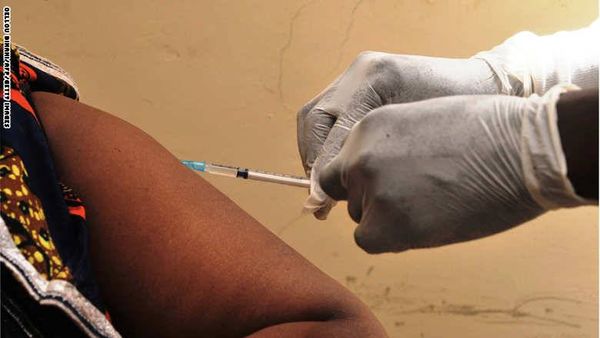 الصحة العالمية تعلن نجاح التجارب على لقاح فعال لمنع انتشار مرض الإيبولا الفتاك