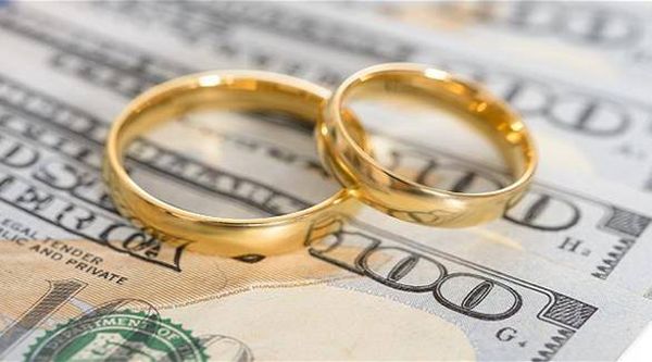 عجوز في الثانية والسبعين تنفق مالها "بحثاً عن شريك حياة"