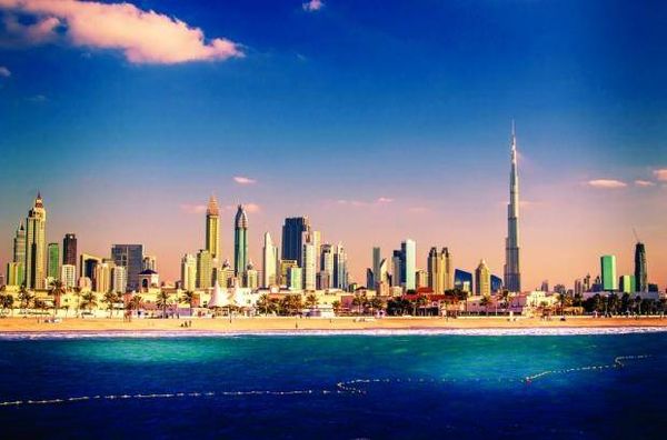 دبي الأولى عالمياً في الأمان وعربياً في الأجور