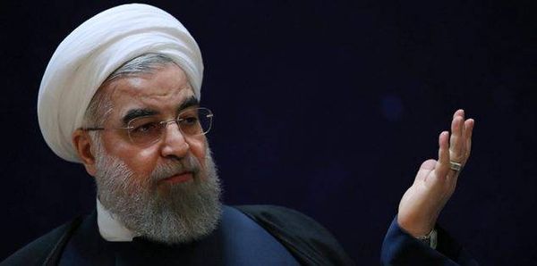 الرئيس الإيراني يكشف مفاجأة من كواليس الحرب الدبلوماسية مع أمريكا