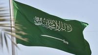 السعودية.. فريق طبي ينجح في إعادة سبعيني للمشي بعد فقدانه الحركة