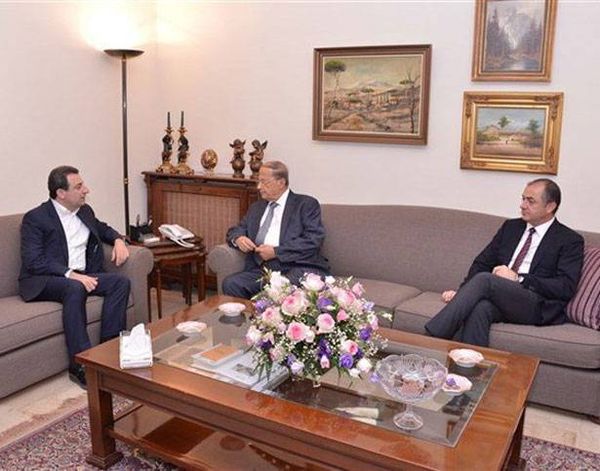 عون: أدعو التيّار للتظاهر الجمعة المقبل لانتخاب رئيس من الشعب
ليُعيدوا إلينا شعاراتنا... والشارع ليس مُلكاً لأحد... ولن نستقيل من الحكومة