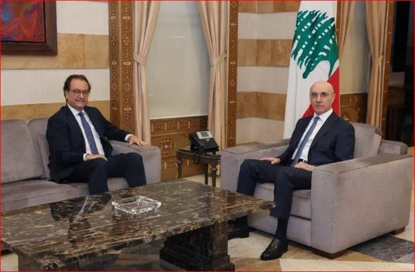 الحجار وسفير لبنان في فرنسا بحثا أوضاع الجالية والتعاون الأمني
