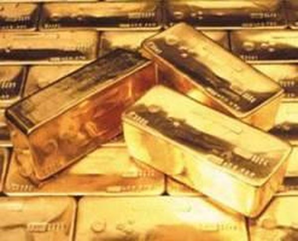 الذهب يرتفع بنسبة 0.5% إلى 1073.60 دولار للأوقية