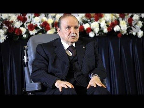 بو تفليقة على شفير الموت

والأطباء: لا للترشيح