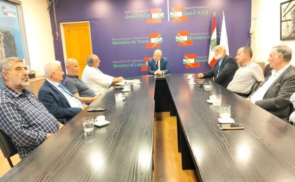حيدر يبحث تسوية تعويضات نهاية الخدمة واشتراكات الضمان للمتقاعدين