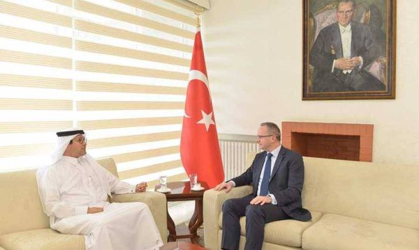 التطورات في لبنان بين بخاري ونظيره التركي