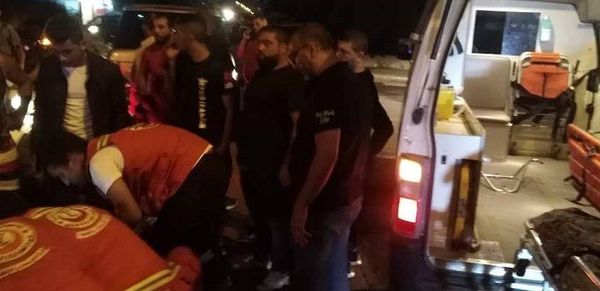 جريح في حادث سير في أبي سمراء