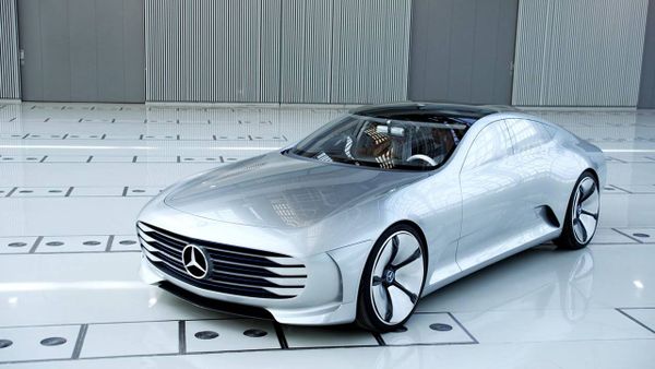 فيديو....   Concept IAA : سيارة الخيال العلمي من مرسيدس