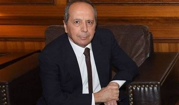 السيد:  إحتجّوا هناك بدلاً من قطع الطرقات