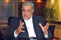 الحكومة المصرية على نار حامية والسيسي باق في منصبه