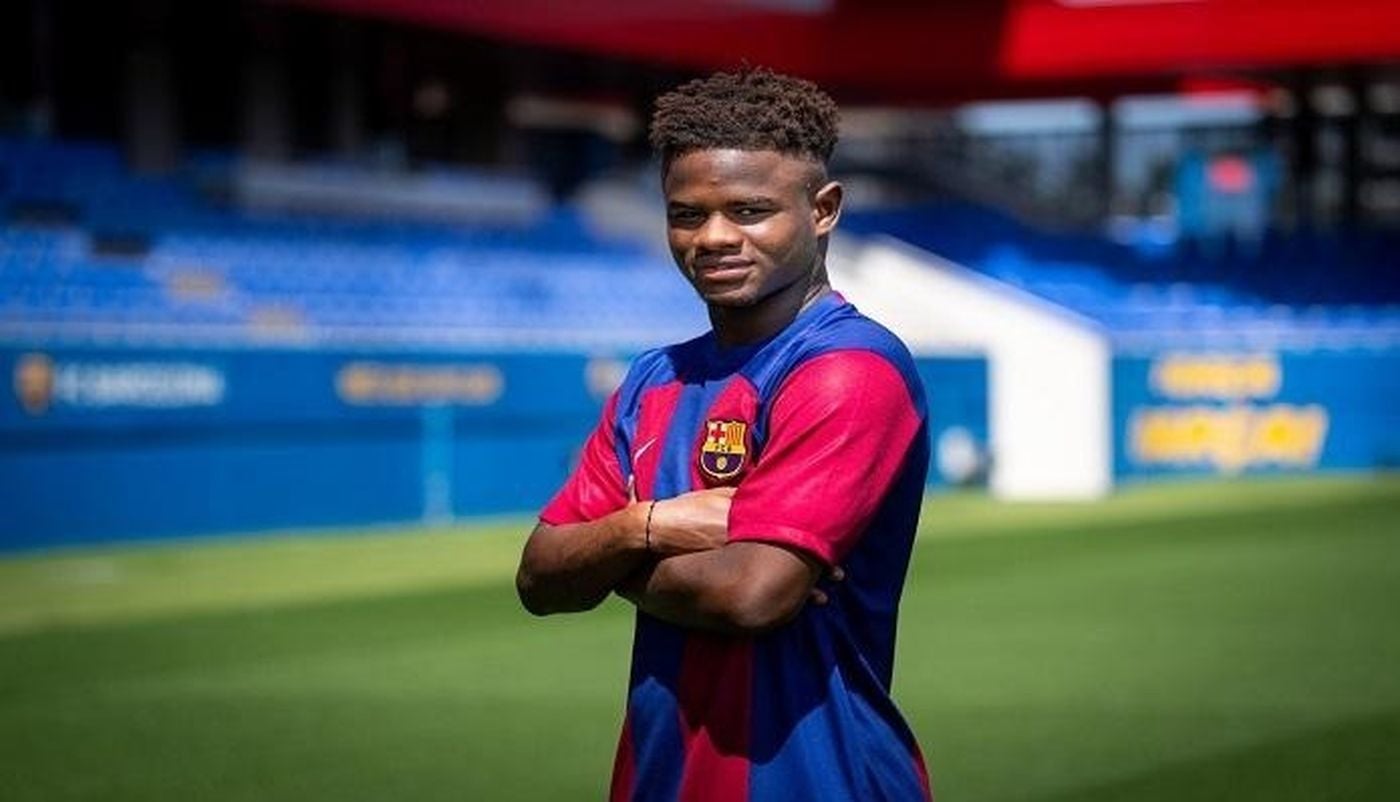 برشلونة يخطف موهبة هامبورغ الشابة ويؤمّن عقده حتى 2029