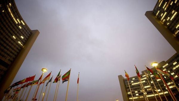 انطلاق مشاورات غير رسمية في فيينا حول الاتفاق النووي