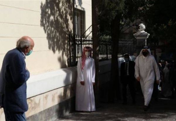 المستجدات السياسية بين جنبلاط ووزير الخارجية القطري