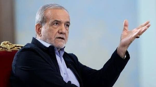 الرئيس الإيراني مسعود بزشكيان: سنفتح ممر عبور مضيق هرمز الذي اتفقنا عليه إذا تم الوفاء بأربعة التزامات.