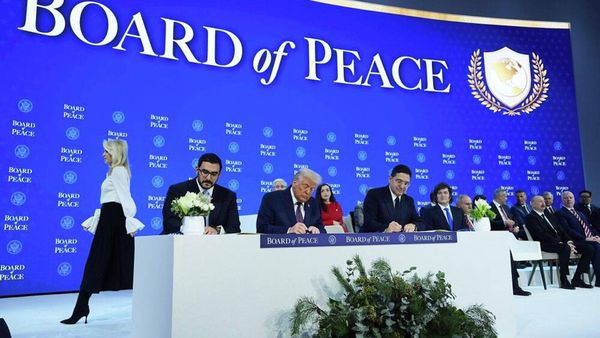 الغارديان: مشروع يمنح مجلس إدارة غزة حصانة ويثير تساؤلات حول المساءلة