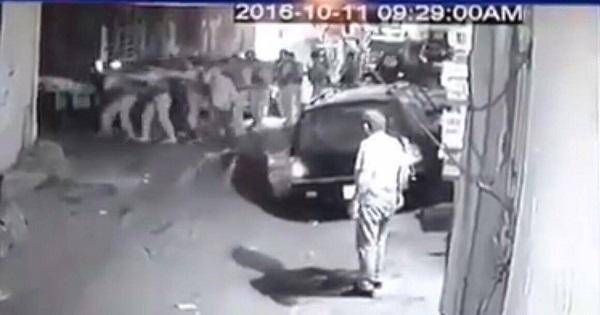 بالفيديو: مداهمة للقوة الضاربة في الامن العام وتوقيف سوريين في حي السلم