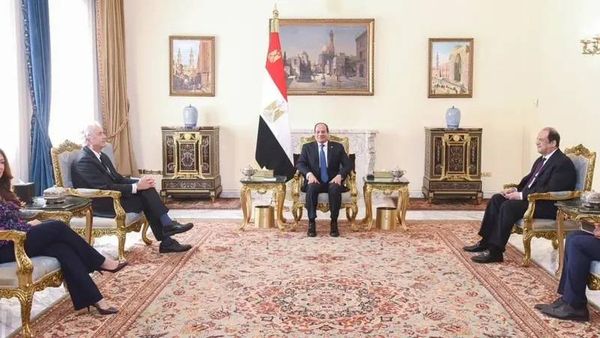 السيسي يجتمع مع مدير الـ"سي آي إي" في القاهرة لبحث الهدنة في غزة