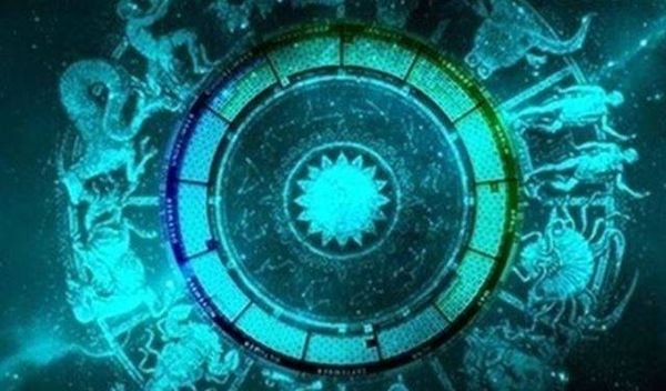 توقعات الابراج ليوم الجمعة 4 أيلول 2015