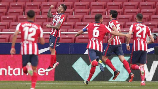 أتلتيكو مدريد يصب جام غضبه على ضيفه إيبار الجريح