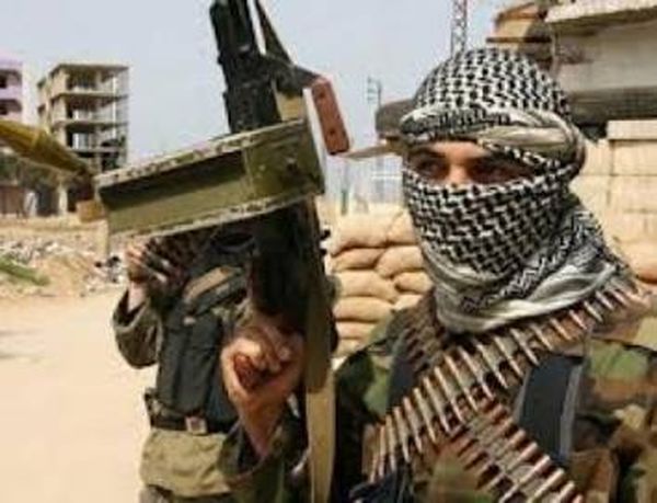 فرار جماعي لعائلات داعش من الرقة