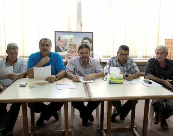 مؤتمر صحفي للجنة المتابعة لأزمات الماء والكهرباء
وتأكيد على وجود الفساد والمطالبة بالمحاسبة