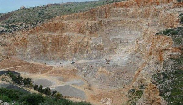 وزارة البيئة ترد على الجدل حول المقالع والكسارات: مستحقات الدولة تتجاوز 3 مليارات دولار