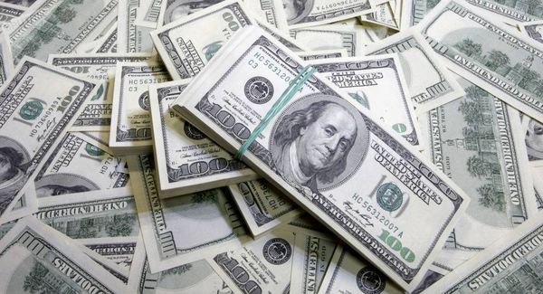 مليونيرة ليوم واحد...هذا ما حصل مع شابة أمريكية