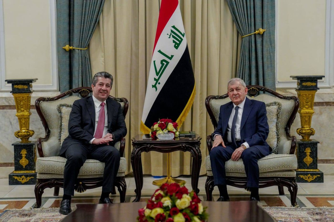 الرئيس العراقي وبارزاني يشدّدان خلال لقائهما على أهمية الإسراع بإقرار قانون الموازنة