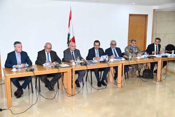 لجنة الخارجية تلتقي ممثلي دول مجلس الأمن... وخلف يدعو لإعادة النظر في القرار 2790